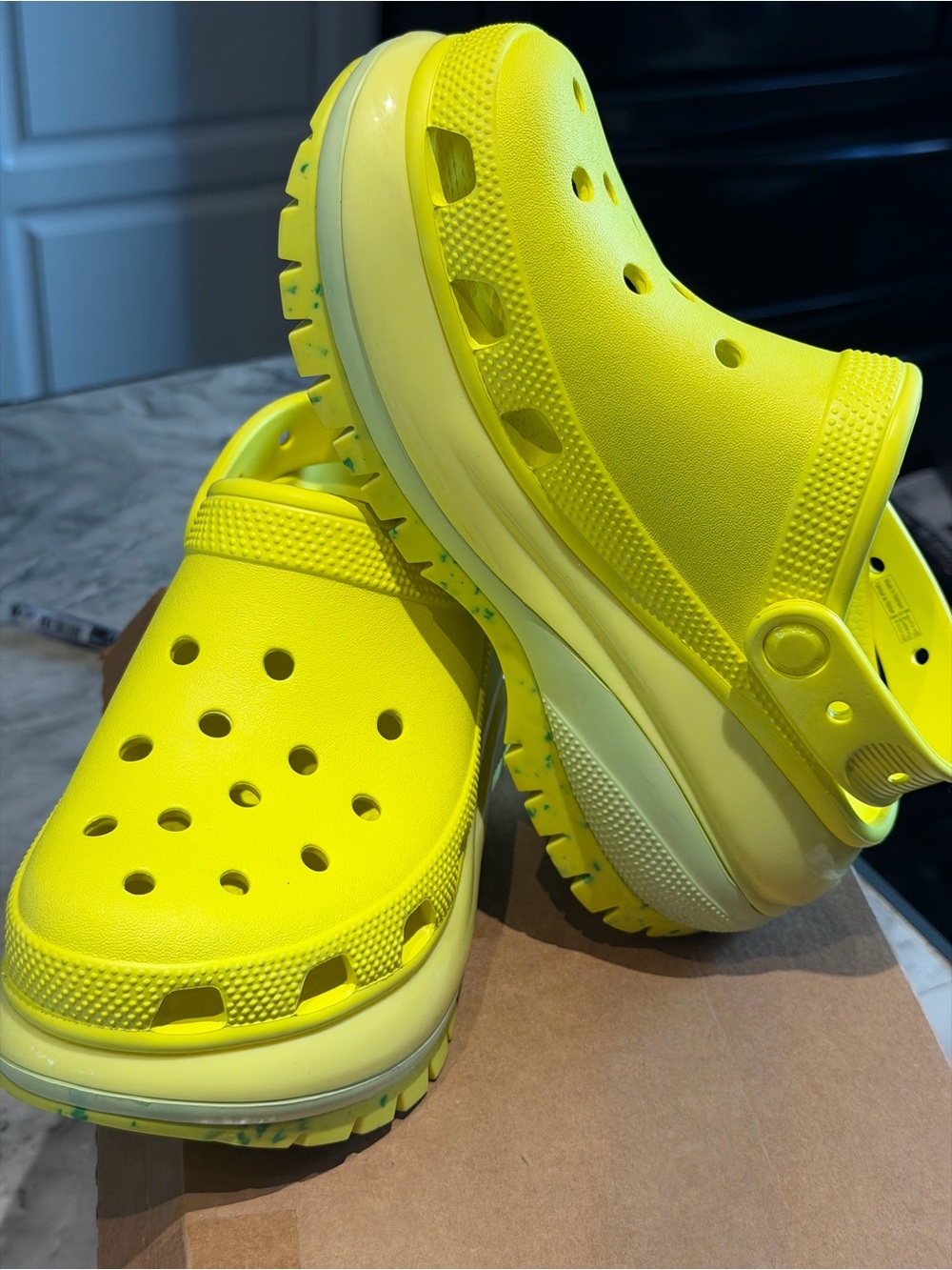 CROCS Neon Yellow Platform Clog brand new no box women’s 6 men’s 4